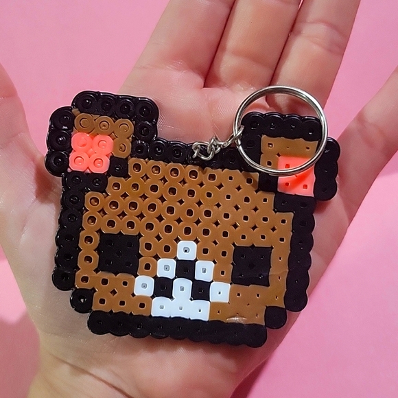 Adorable Bear Perler bead figure - Picture 3 of 3